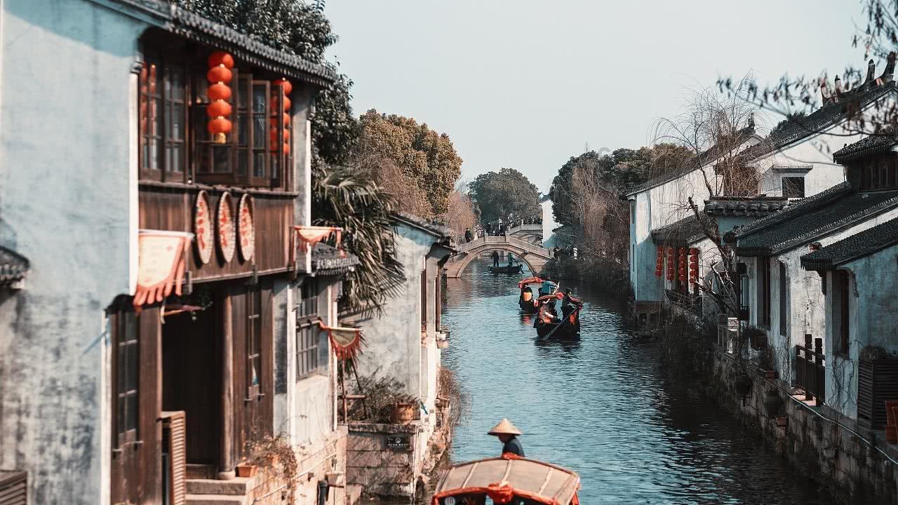 苹果六刚买没有几天，因为不会玩，中了毒，去刷机，刷完了App le 还有密码邮箱都忘记了，手机开不