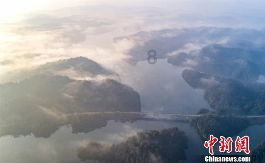 小型的足球赛